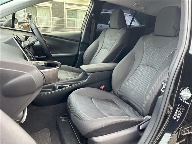 Toyota PRIUS 2016 8340133-6