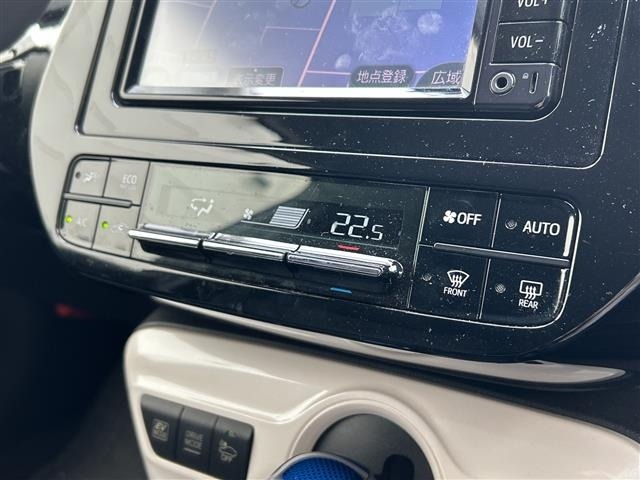 Toyota PRIUS 2016 8340133-7