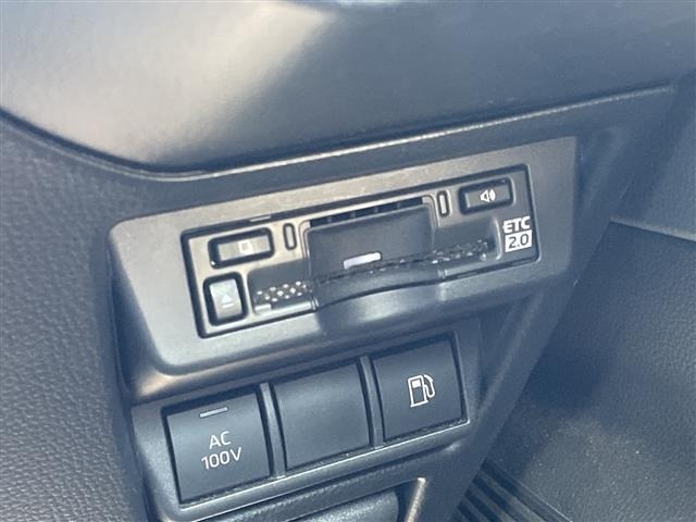 Toyota PRIUS 2023 8340134-22