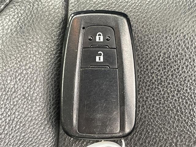 Toyota PRIUS 2016 8340135-11