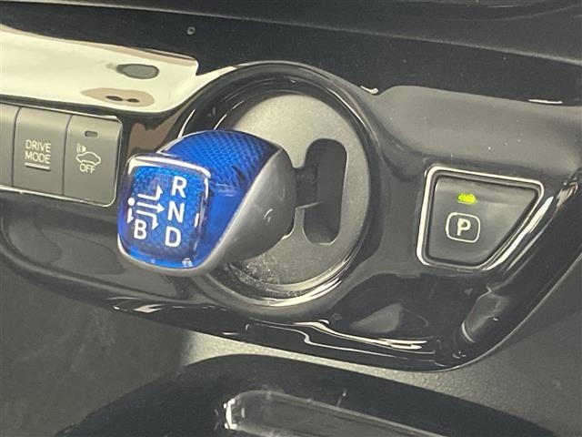 Toyota PRIUS 2016 8340135-13