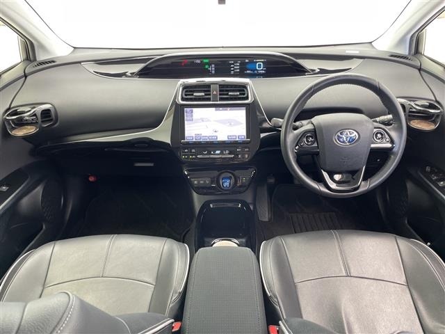 Toyota PRIUS 2016 8340135-15