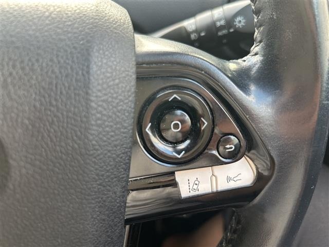 Toyota PRIUS 2018 8340151-7