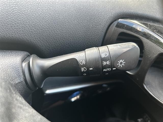 Toyota PRIUS 2018 8340151-9