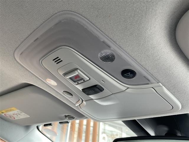 Toyota PRIUS 2019 8340153-12