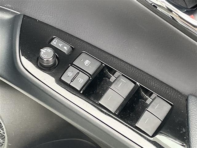 Toyota PRIUS 2019 8340153-20