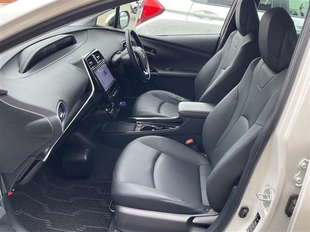 Toyota PRIUS 2019 8340153-6