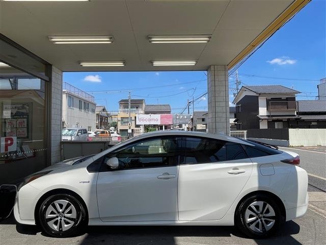 Toyota PRIUS 2018 8340154-15