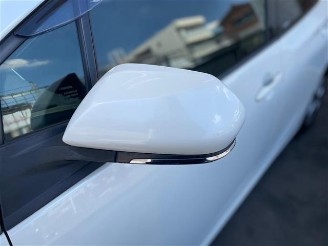 Toyota PRIUS 2018 8340154-17