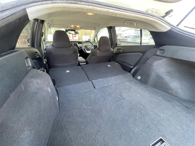 Toyota PRIUS 2018 8340154-3