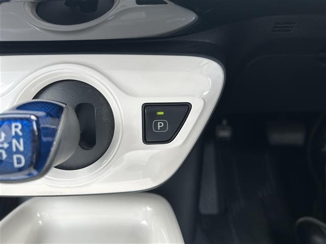 Toyota PRIUS 2016 8340155-11