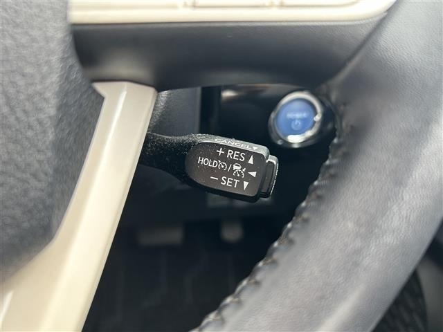 Toyota PRIUS 2016 8340155-17