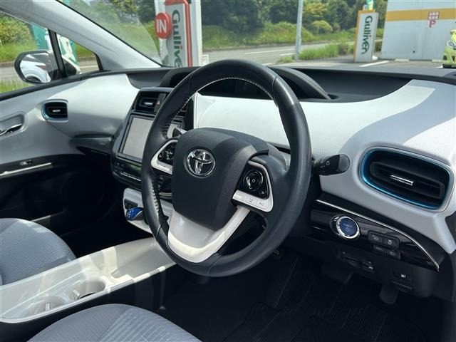 Toyota PRIUS 2016 8340155-3