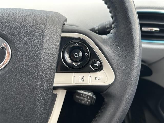 Toyota PRIUS 2016 8340155-7