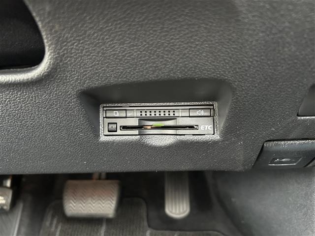 Toyota PRIUS 2016 8340155-8