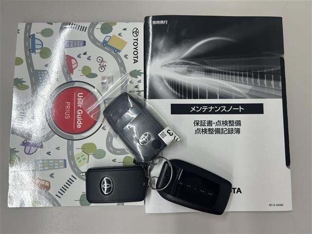 Toyota PRIUS 2025 8340157-15