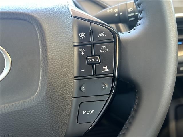Toyota PRIUS 2025 8340157-2