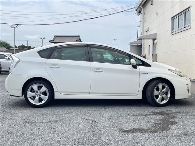 Toyota PRIUS 2011 8340161-6