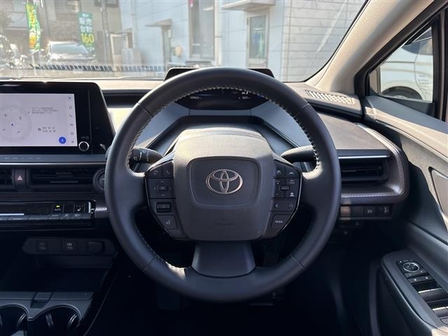 Toyota PRIUS 2024 8340170-12