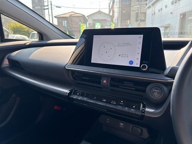 Toyota PRIUS 2024 8340170-18