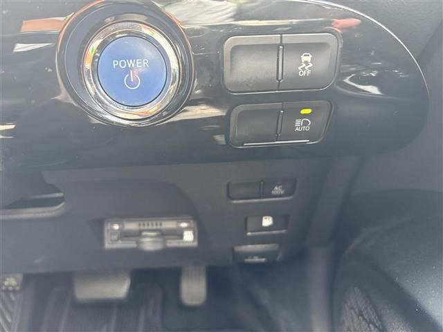 Toyota PRIUS 2019 8340172-2