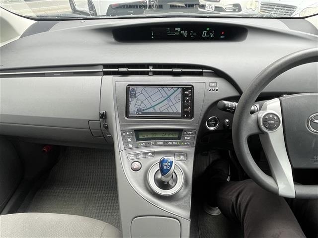 Toyota PRIUS 2010 8340181-17