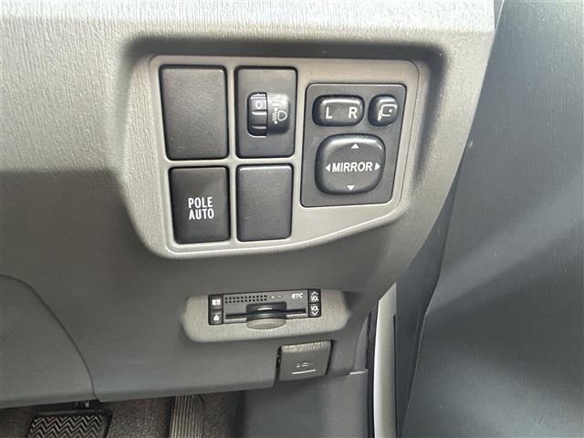 Toyota PRIUS 2010 8340185-10