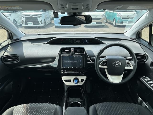 Toyota PRIUS 2018 8340188-1