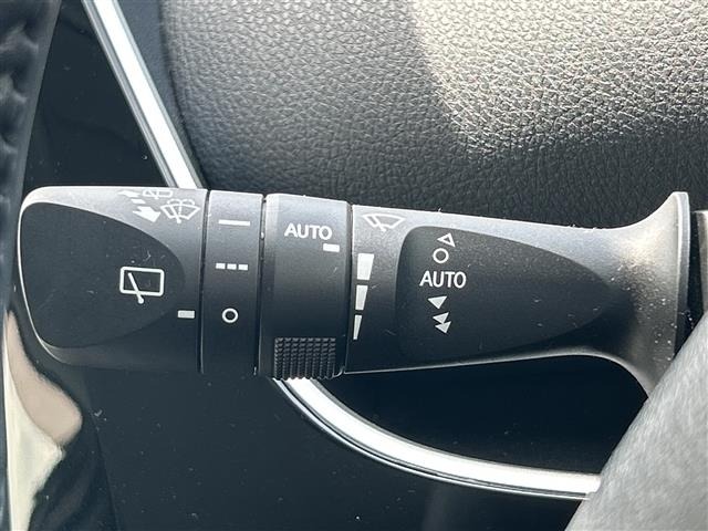 Toyota PRIUS 2018 8340188-11