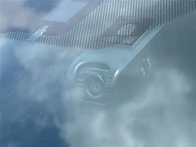 Toyota PRIUS 2018 8340188-15