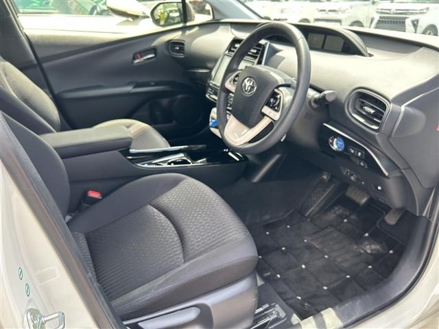 Toyota PRIUS 2018 8340188-21