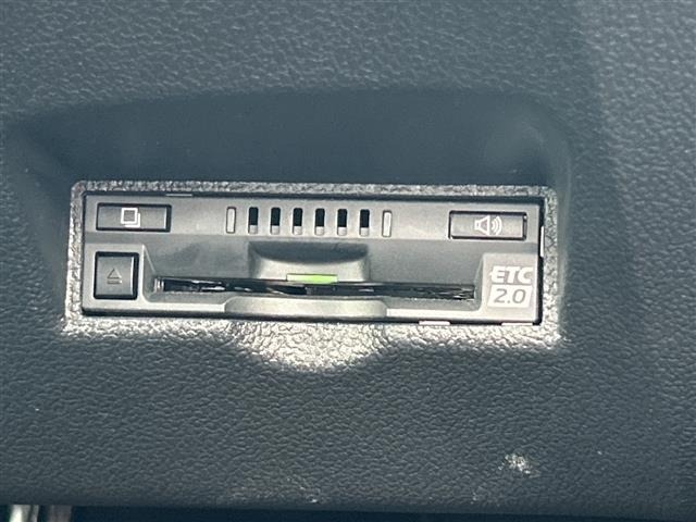 Toyota PRIUS 2018 8340188-22