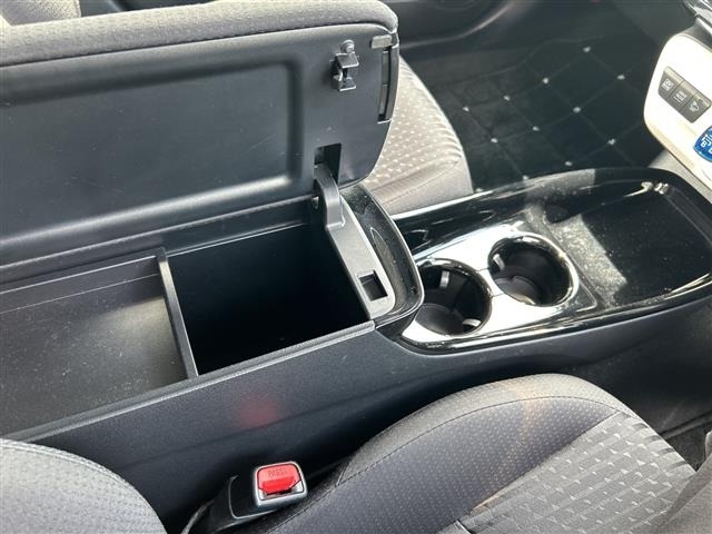 Toyota PRIUS 2018 8340188-6