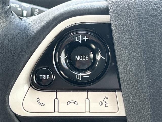 Toyota PRIUS 2018 8340188-7