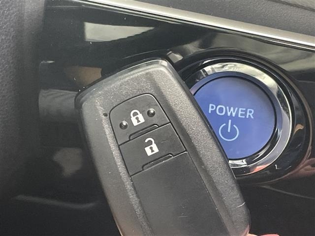 Toyota PRIUS 2017 8340191-10
