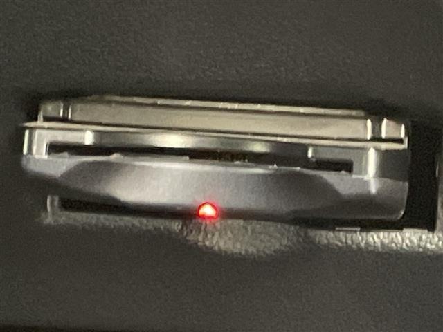 Toyota PRIUS 2017 8340191-11
