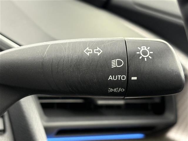 Toyota PRIUS 2023 8340194-22