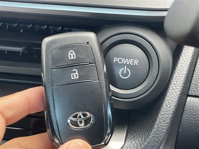 Toyota PRIUS 2024 8340195-1