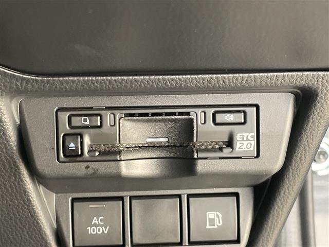Toyota PRIUS 2024 8340195-3