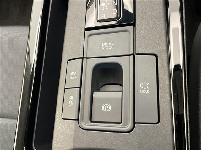 Toyota PRIUS 2024 8340195-9