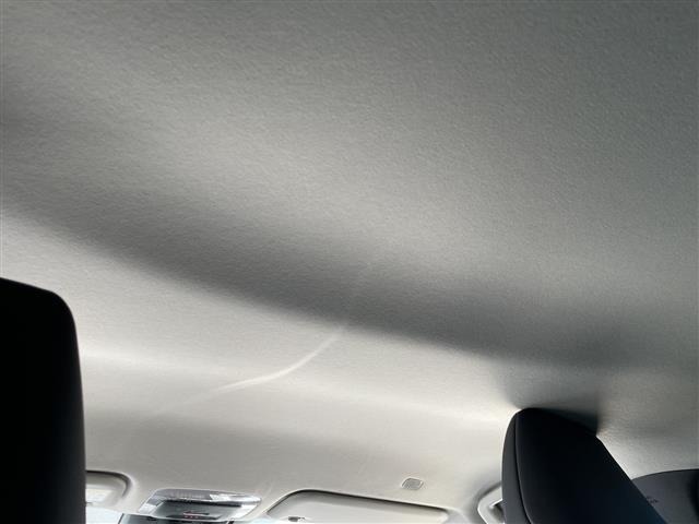 Toyota PRIUS 2023 8340203-20
