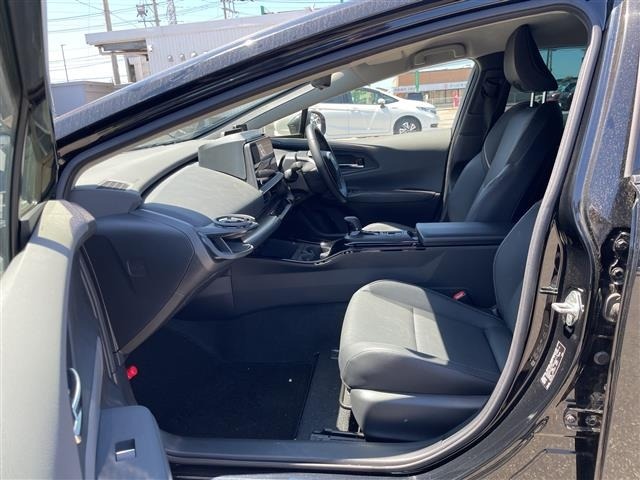 Toyota PRIUS 2023 8340203-6