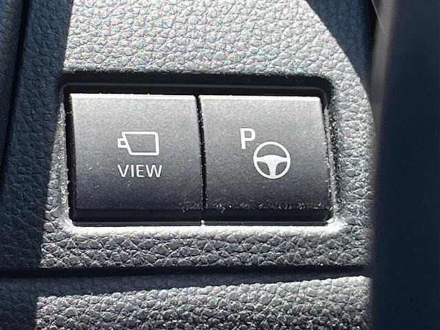 Toyota PRIUS 2023 8340203-8