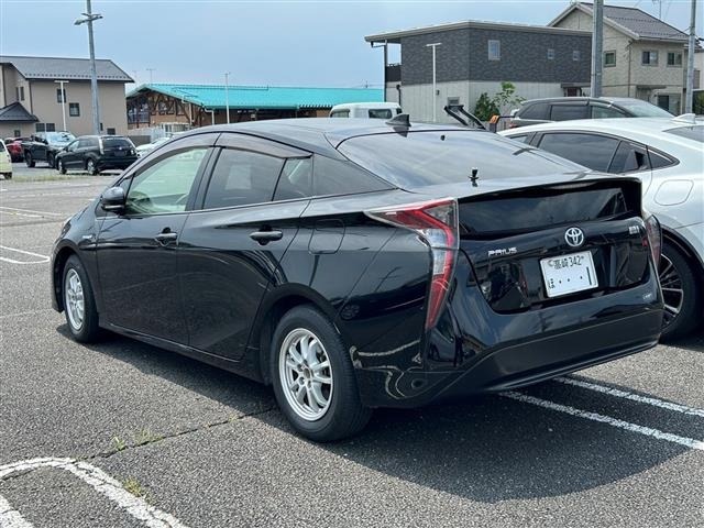 Toyota PRIUS 2017 8340207-1
