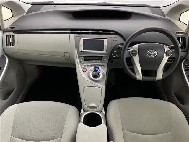 Toyota PRIUS 2013 8340209-15