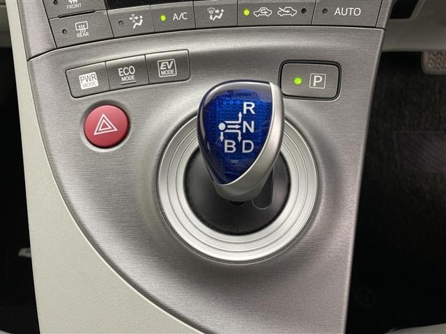 Toyota PRIUS 2013 8340209-5