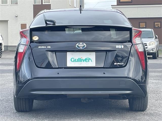 Toyota PRIUS 2017 8340210-16