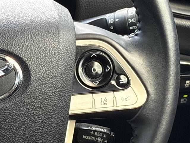 Toyota PRIUS 2017 8340212-1