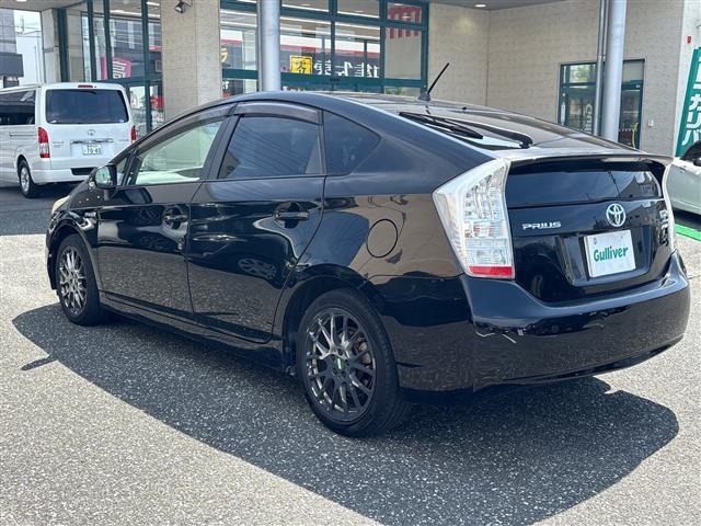 Toyota PRIUS 2010 8340213-19
