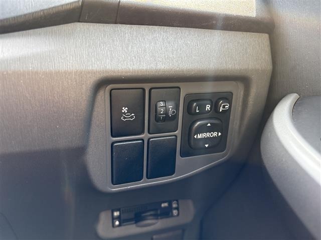 Toyota PRIUS 2010 8340213-4